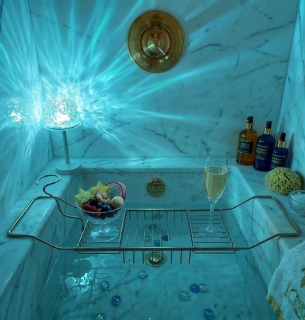 AquaGlow™ – Lampada Spa Impermeabile